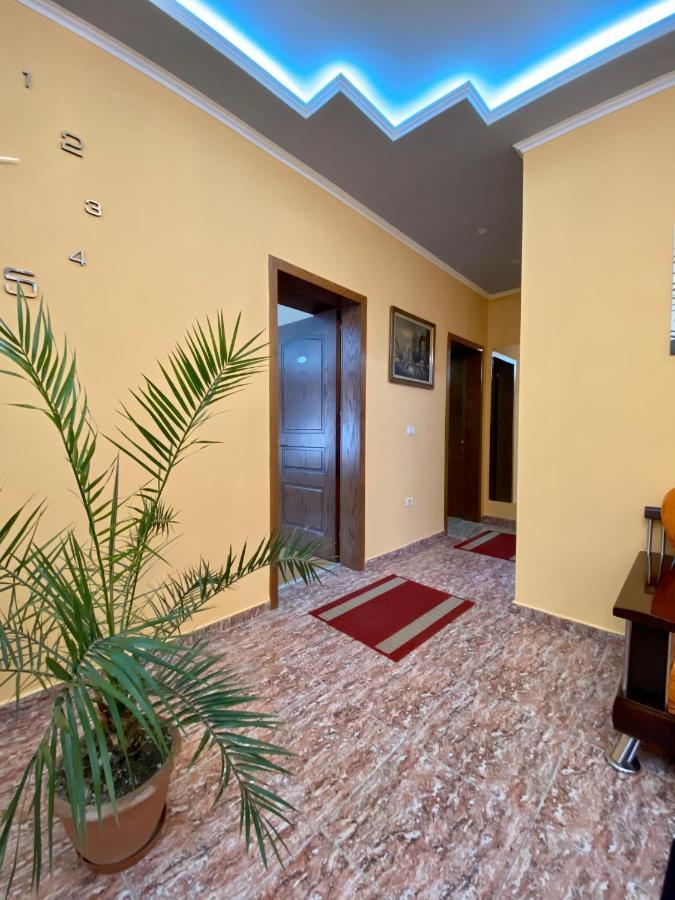 Vila A Hotel كورتشي المظهر الخارجي الصورة